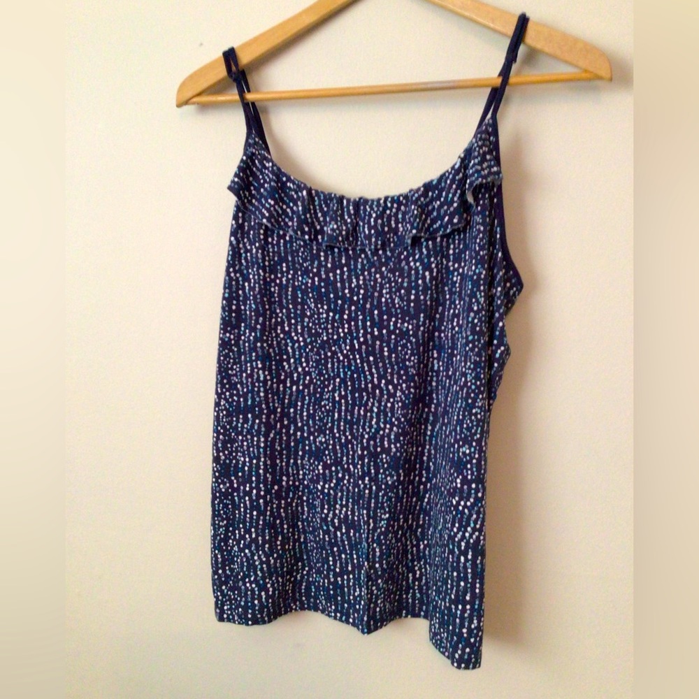 Reitmans woman’s tank top. Size large.